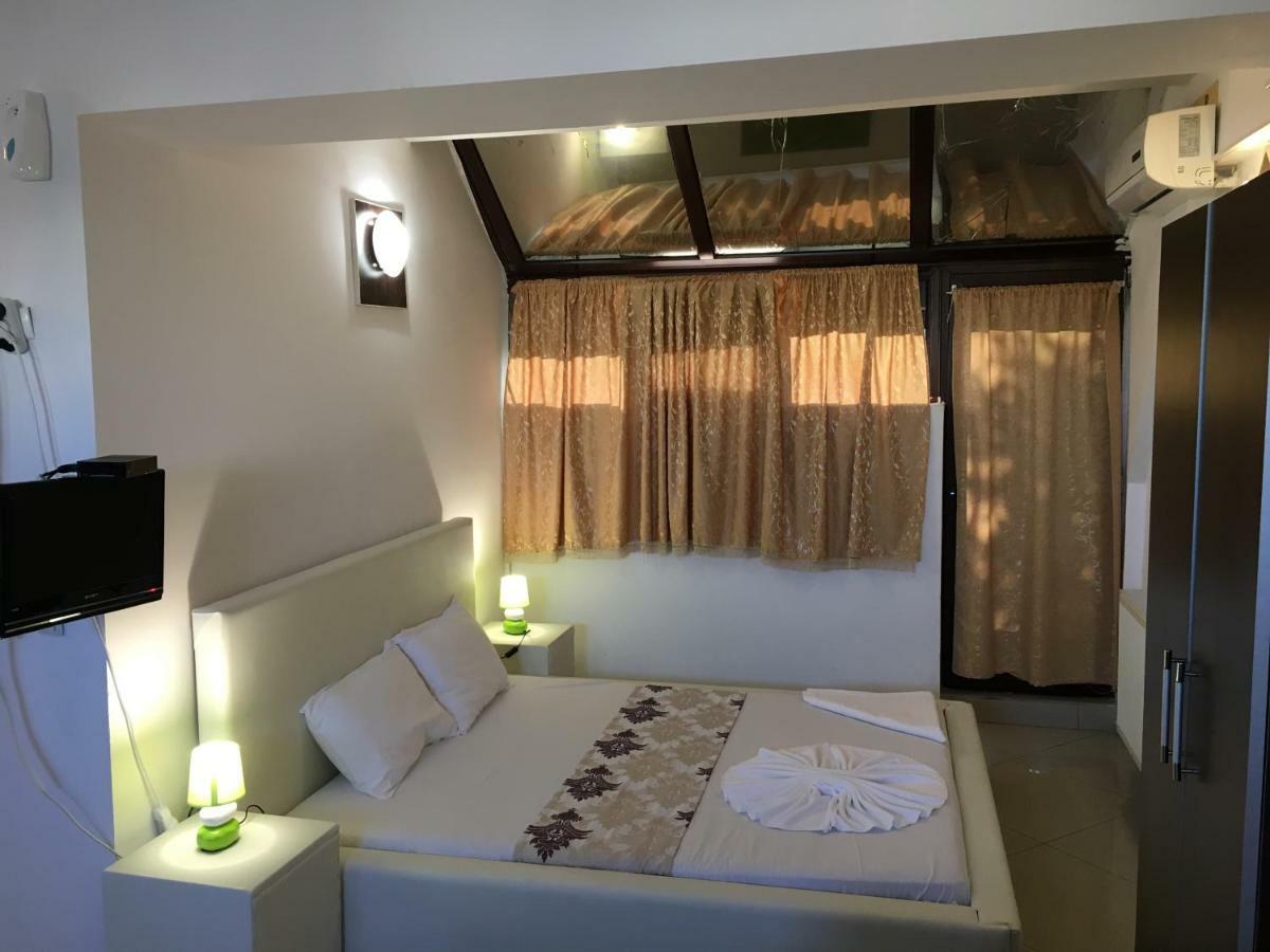 Dream Accommodation Boekarest Buitenkant foto